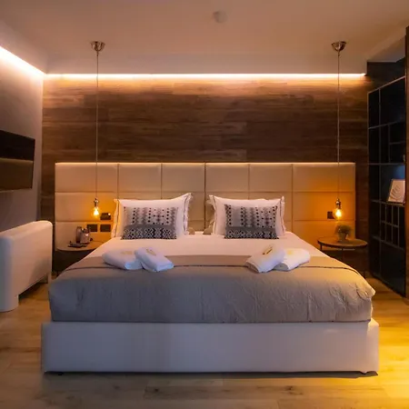 Elite Luxury Boutique Hotel Fier Exterior photo