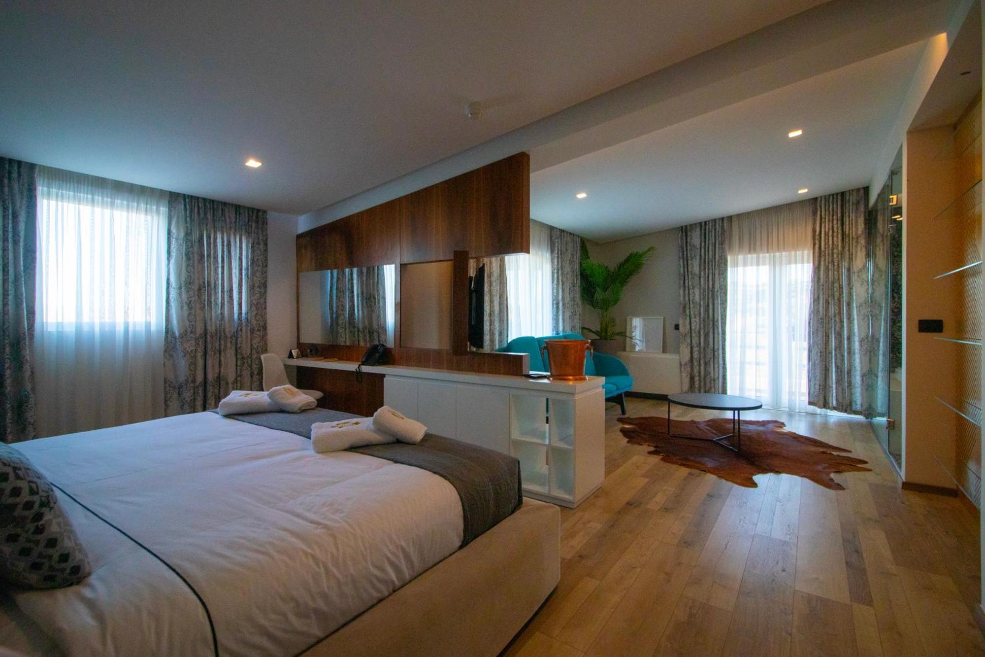Hotel Elite Luxury Boutique 4*