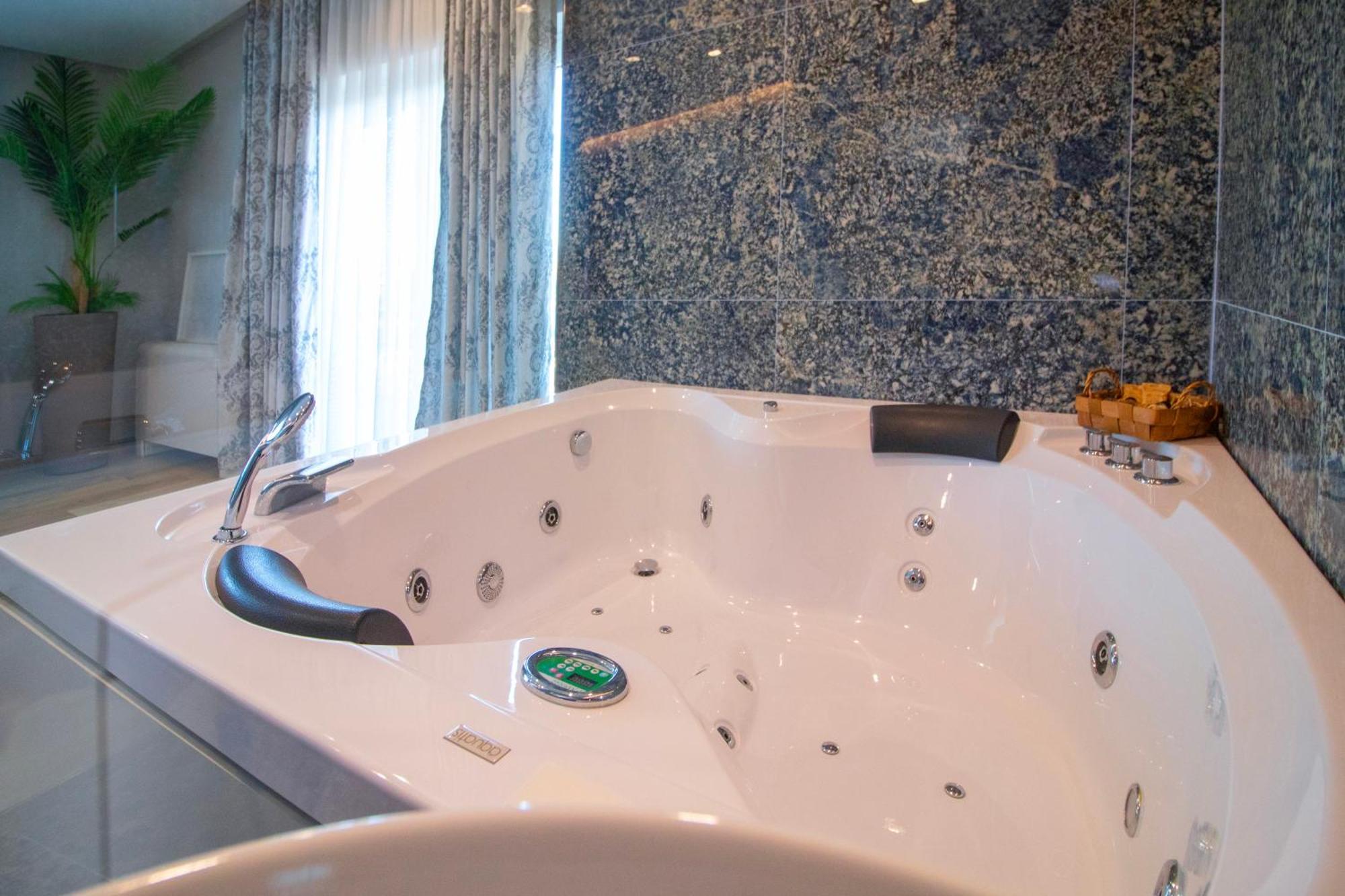 Elite Luxury Boutique Hotel